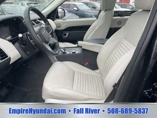 2025 Land Rover Discovery - $39,990