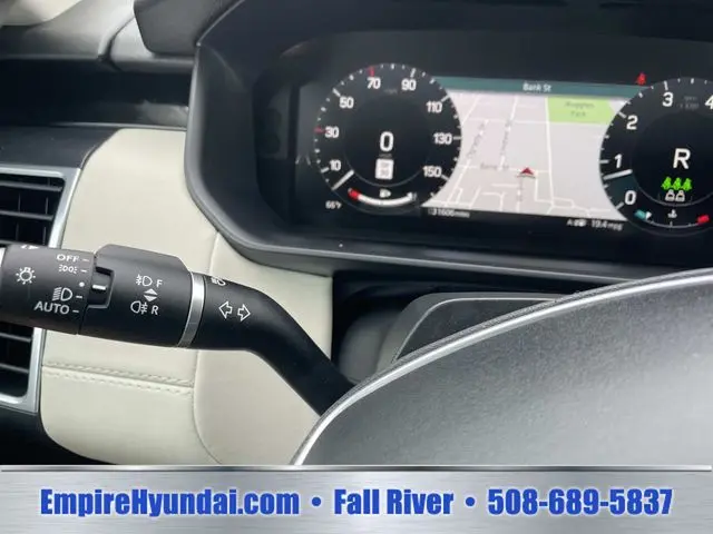 2025 Land Rover Discovery - $39,990