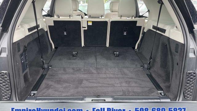 2025 Land Rover Discovery P300 S