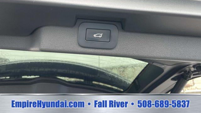 2025 Land Rover Discovery P300 S