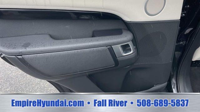 2025 Land Rover Discovery P300 S