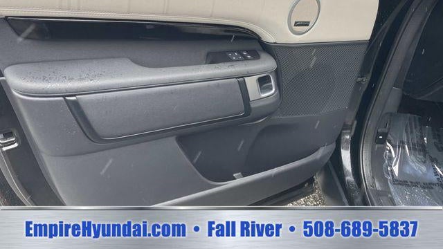 2025 Land Rover Discovery P300 S