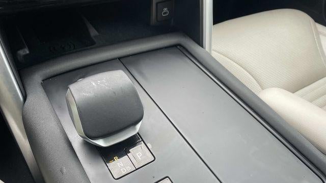 2025 Land Rover Discovery P300 S