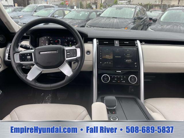 2025 Land Rover Discovery - $37,990