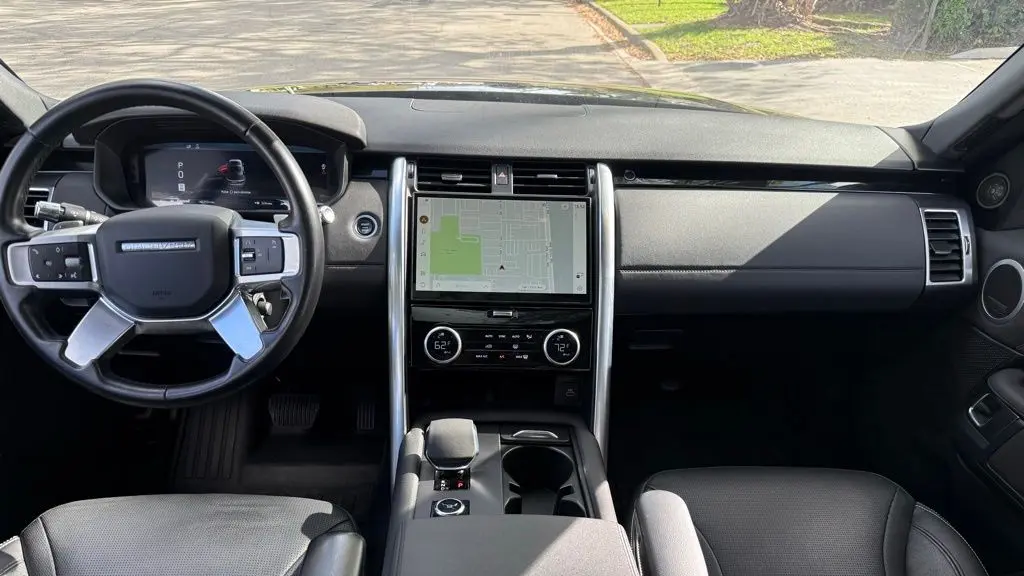 2021 Land Rover Discovery P300 S
