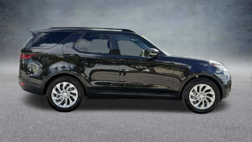 2021 Land Rover Discovery P300 S