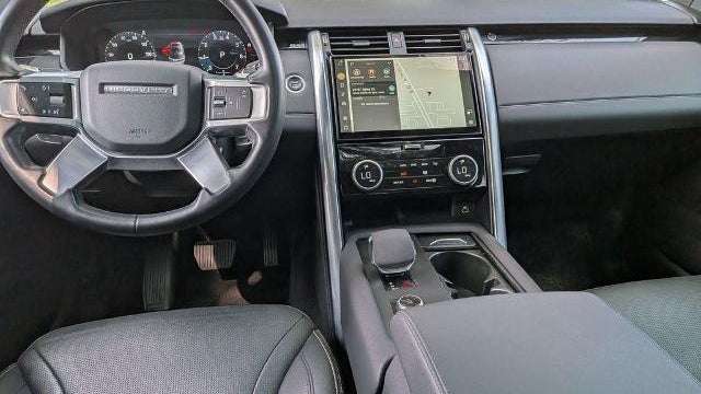 2021 Land Rover Discovery P300 S