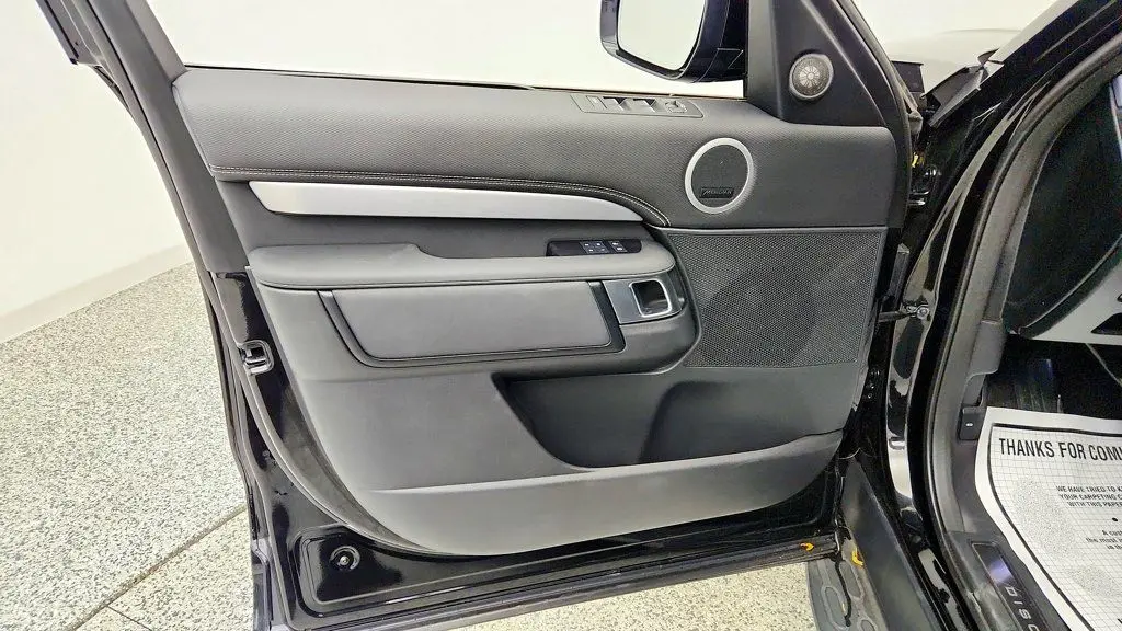 2024 Land Rover Discovery - $37,495