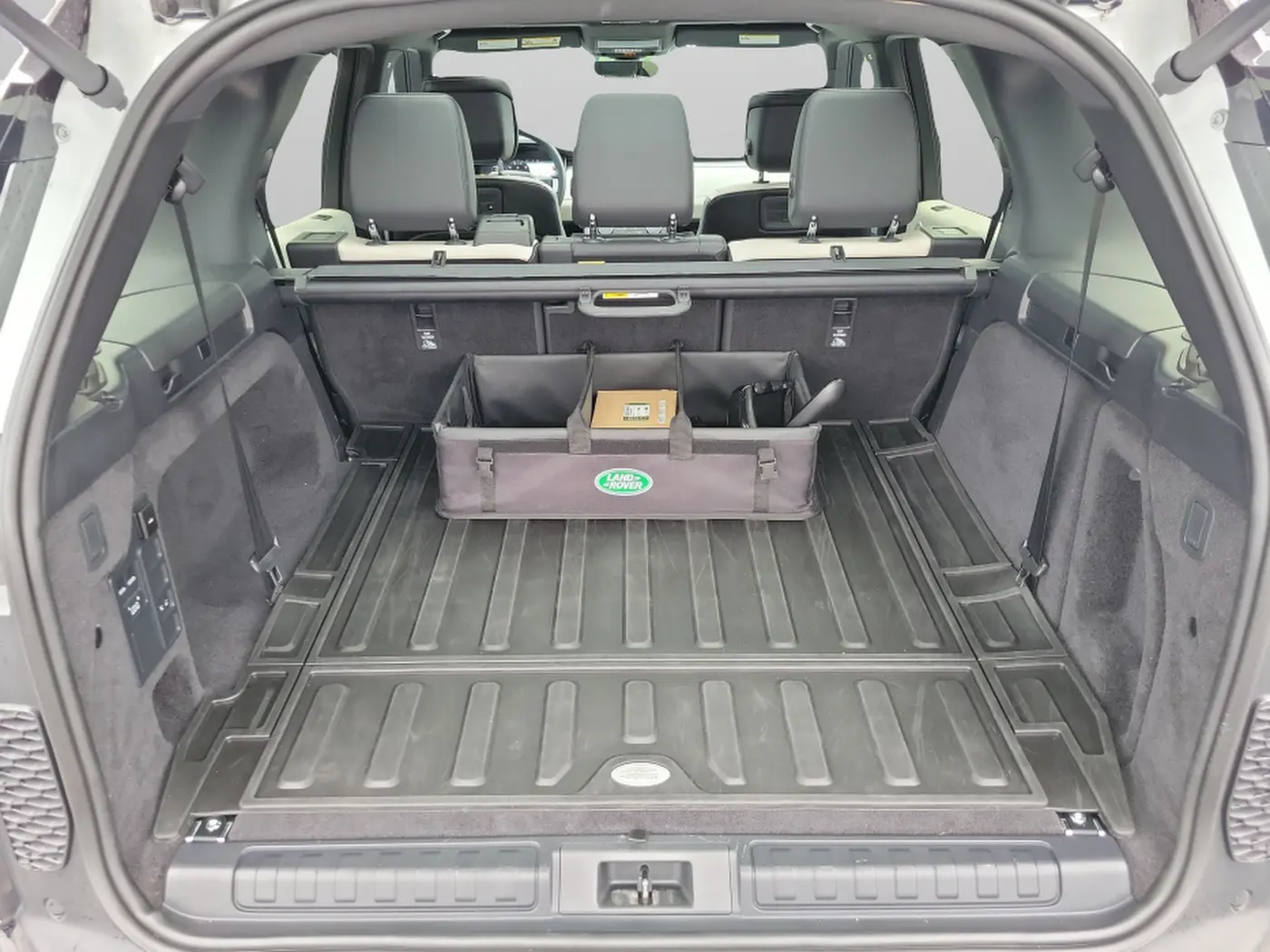 2024 Land Rover Discovery - $37,153