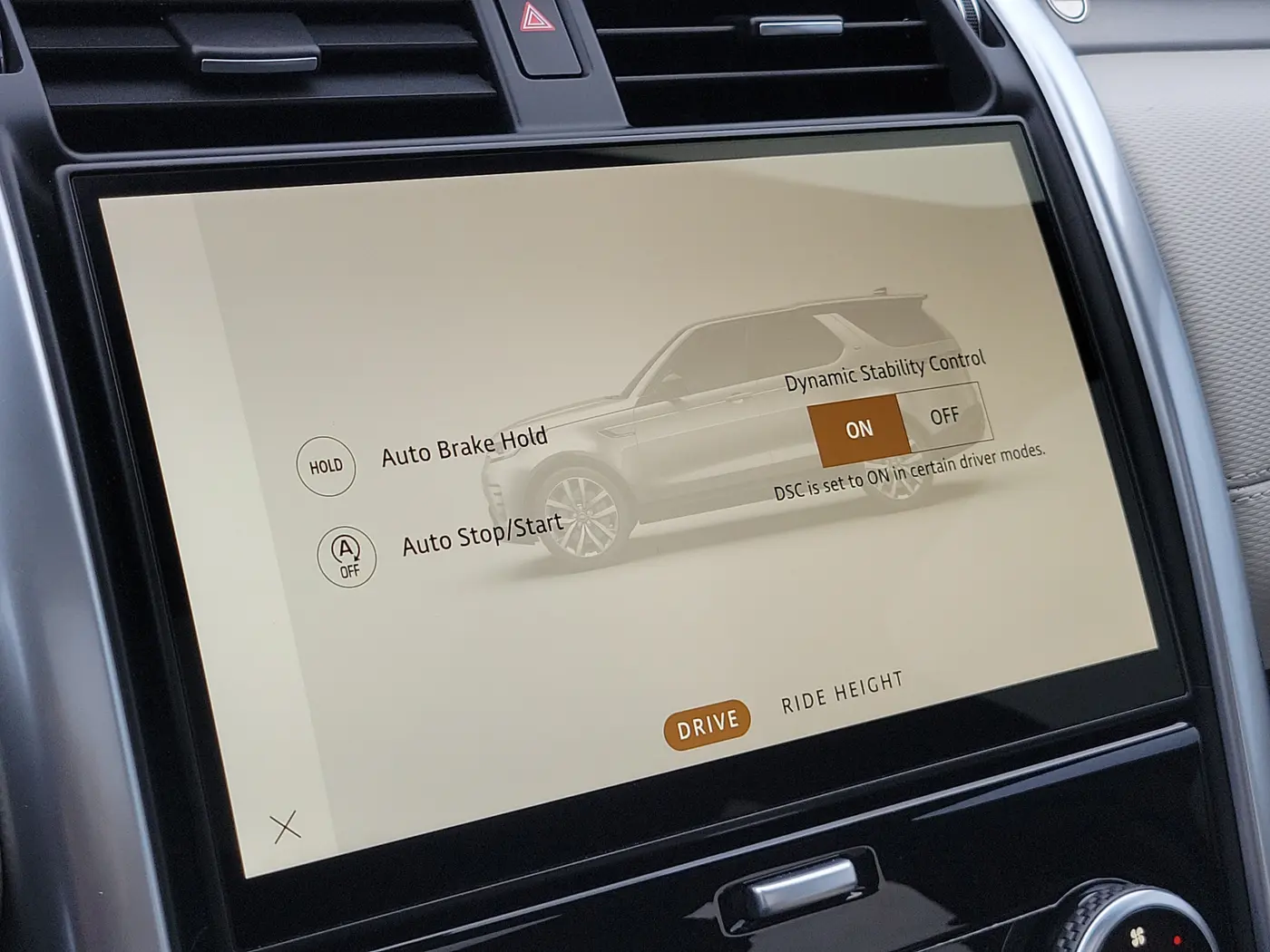 2024 Land Rover Discovery - $37,153