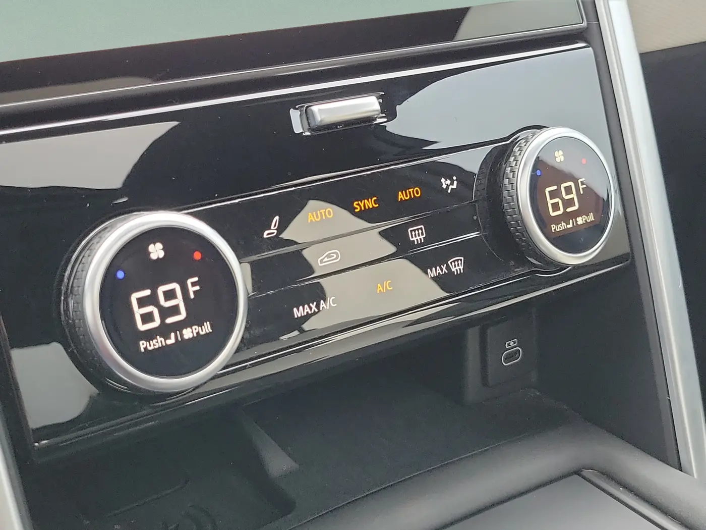 2024 Land Rover Discovery - $37,153