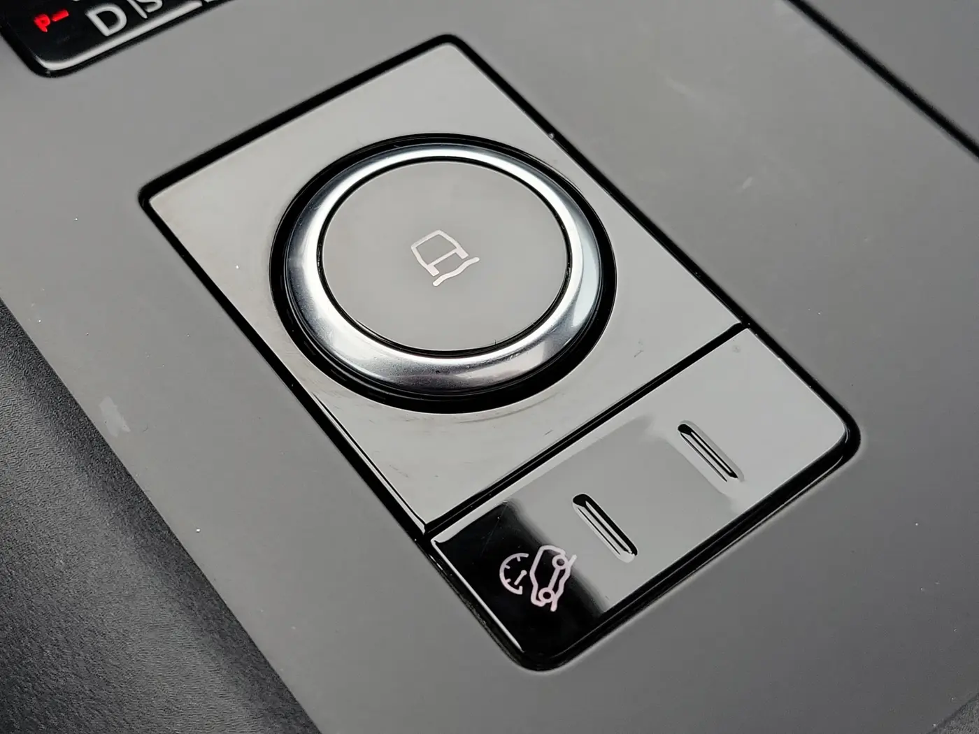 2024 Land Rover Discovery - $37,153