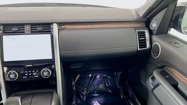 2024 Land Rover Discovery P300 Dynamic SE
