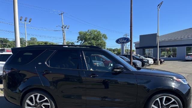 2024 Land Rover Discovery P300 Dynamic SE