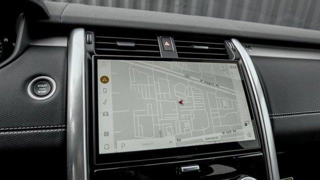 2025 Land Rover Discovery P300 Dynamic SE