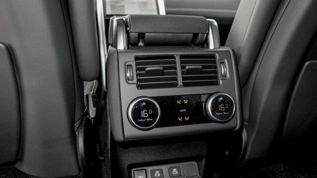 2025 Land Rover Discovery P300 Dynamic SE