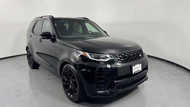 2025 Land Rover Discovery P300 Dynamic SE