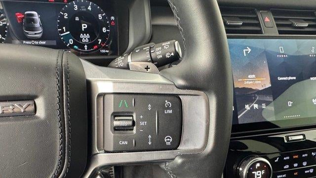2025 Land Rover Discovery P300 Dynamic SE