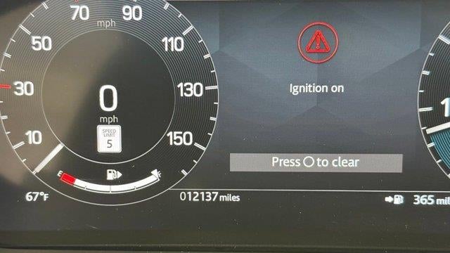 2025 Land Rover Discovery P300 Dynamic SE