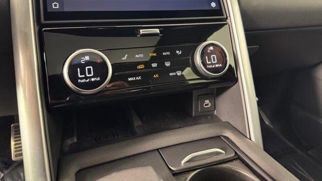 2025 Land Rover Discovery P300 Dynamic SE