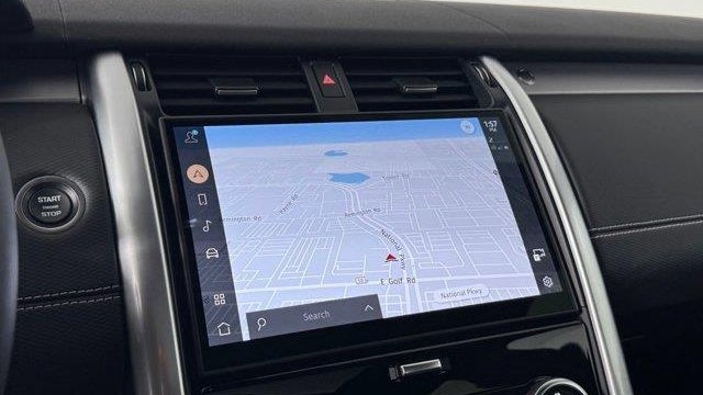 2025 Land Rover Discovery P300 Dynamic SE
