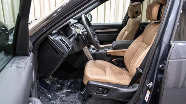 2024 Land Rover Discovery P360 Dynamic SE