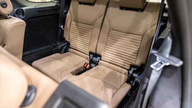 2024 Land Rover Discovery P360 Dynamic SE