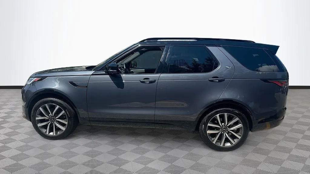 2024 Land Rover Discovery P360 Dynamic SE
