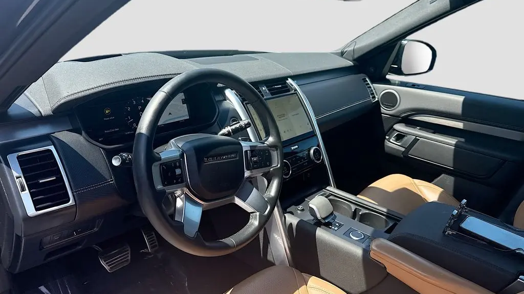 2024 Land Rover Discovery P360 Dynamic SE