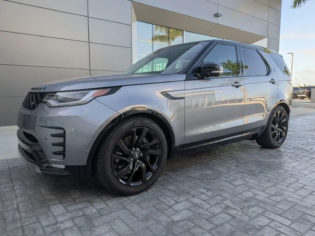 2025 Land Rover Discovery - $54,767
