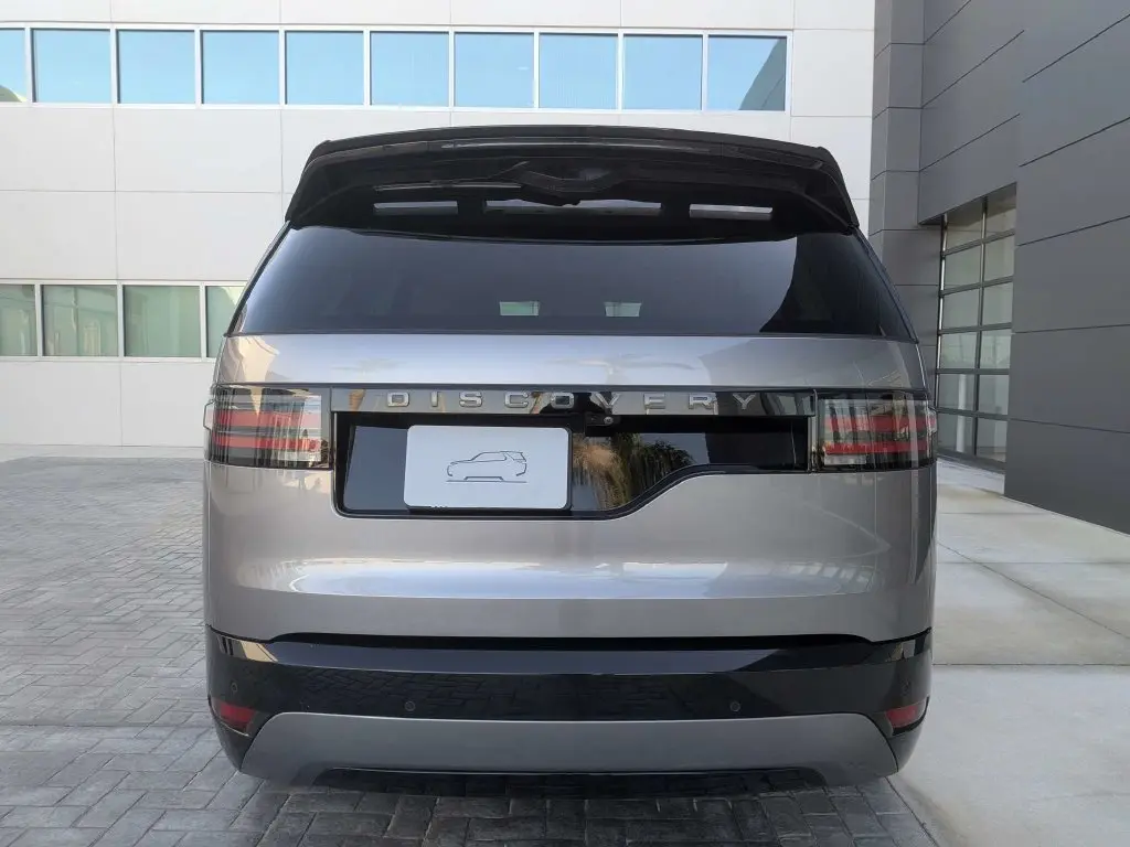 2025 Land Rover Discovery - $54,767