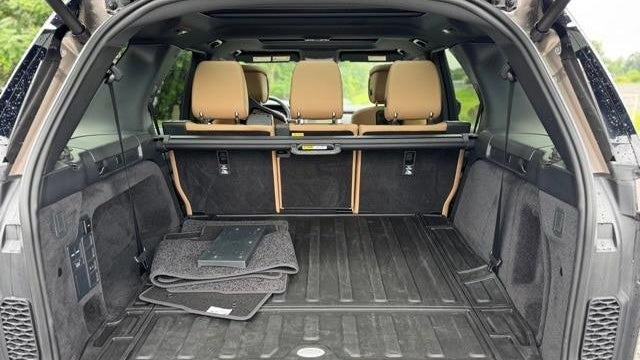 2024 Land Rover Discovery P360 Dynamic SE