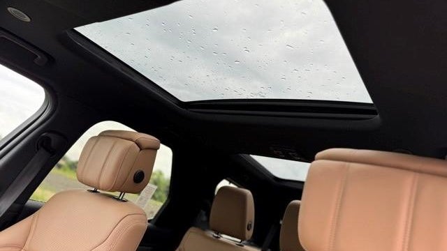 2024 Land Rover Discovery P360 Dynamic SE