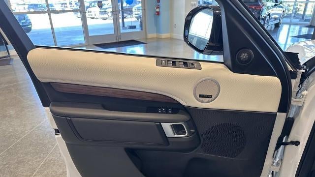 2025 Land Rover Discovery P360 Dynamic SE