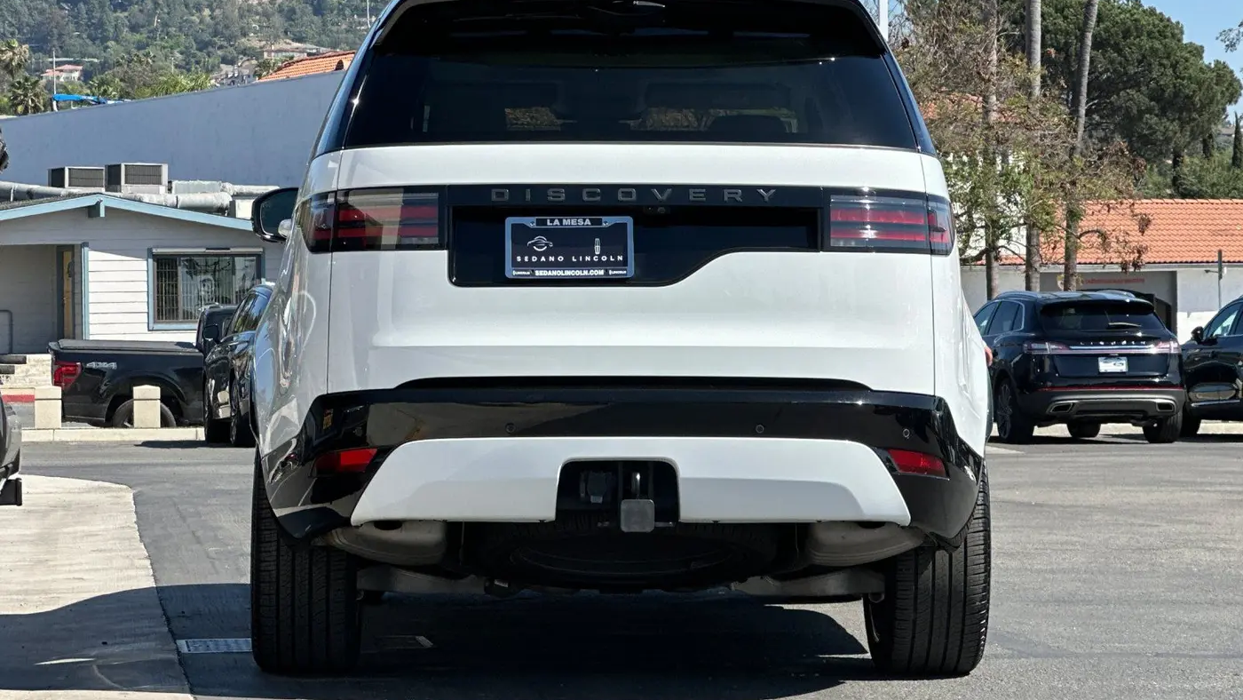 2025 Land Rover Discovery P360 Dynamic SE