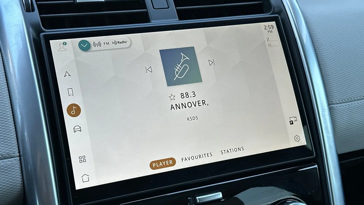 2025 Land Rover Discovery P360 Dynamic SE