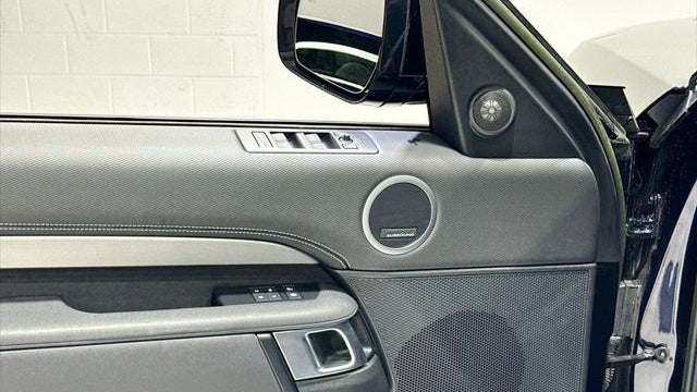 2023 Land Rover Discovery P360 HSE R-Dynamic