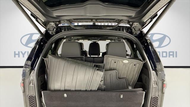 2023 Land Rover Discovery P360 HSE R-Dynamic