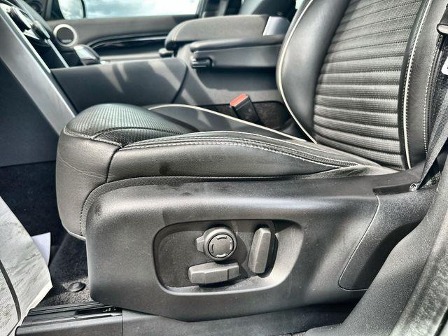 2023 Land Rover Discovery - $38,362
