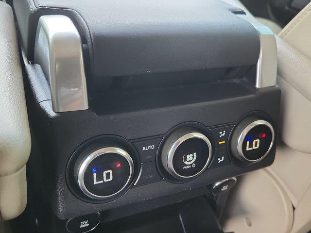 2018 Land Rover Discovery - $12,501