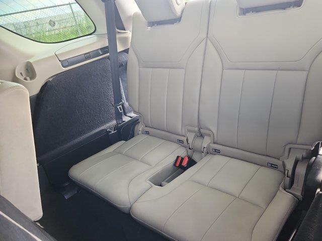 2018 Land Rover Discovery - $12,501