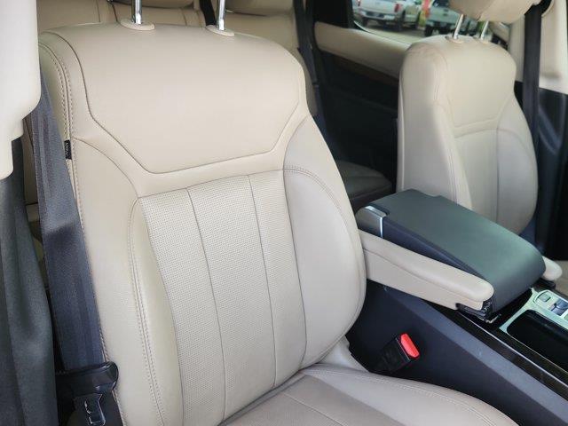 2018 Land Rover Discovery - $12,501