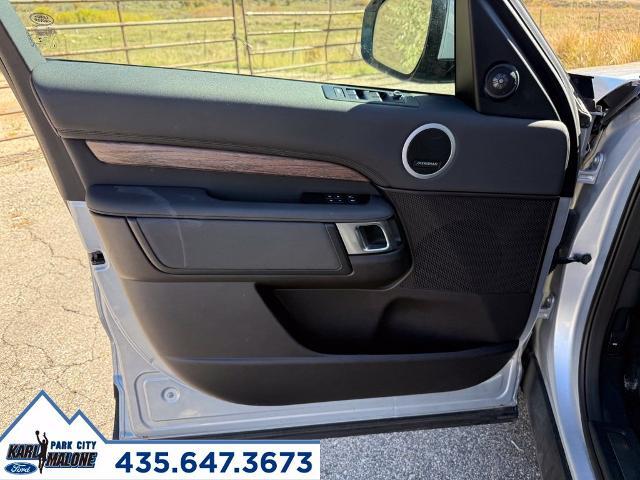 2017 Land Rover Discovery - $12,696