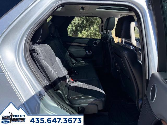 2017 Land Rover Discovery - $12,696