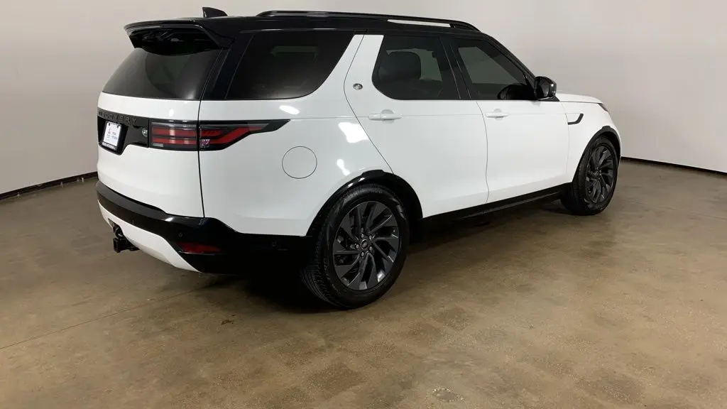 2023 Land Rover Discovery P300 S R-Dynamic