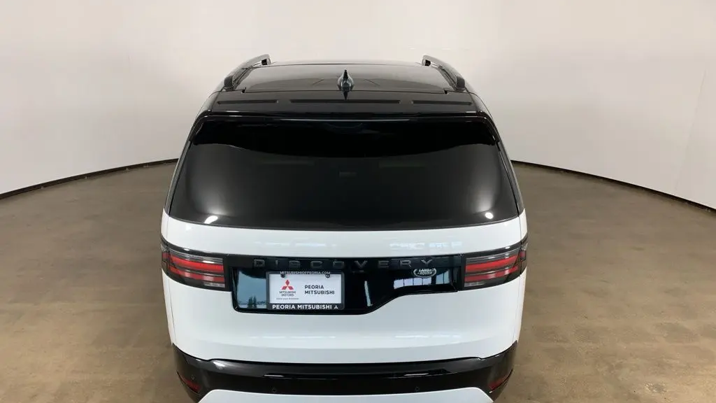 2023 Land Rover Discovery P300 S R-Dynamic