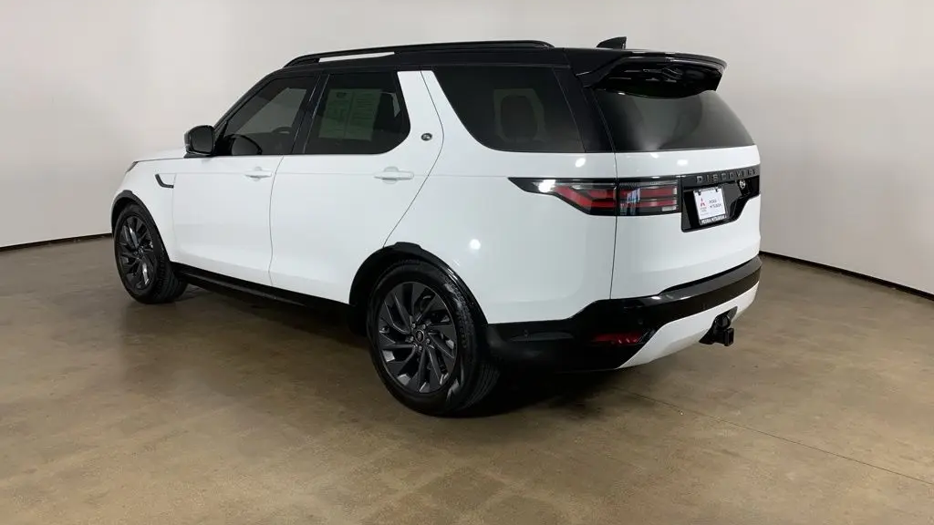 2023 Land Rover Discovery P300 S R-Dynamic