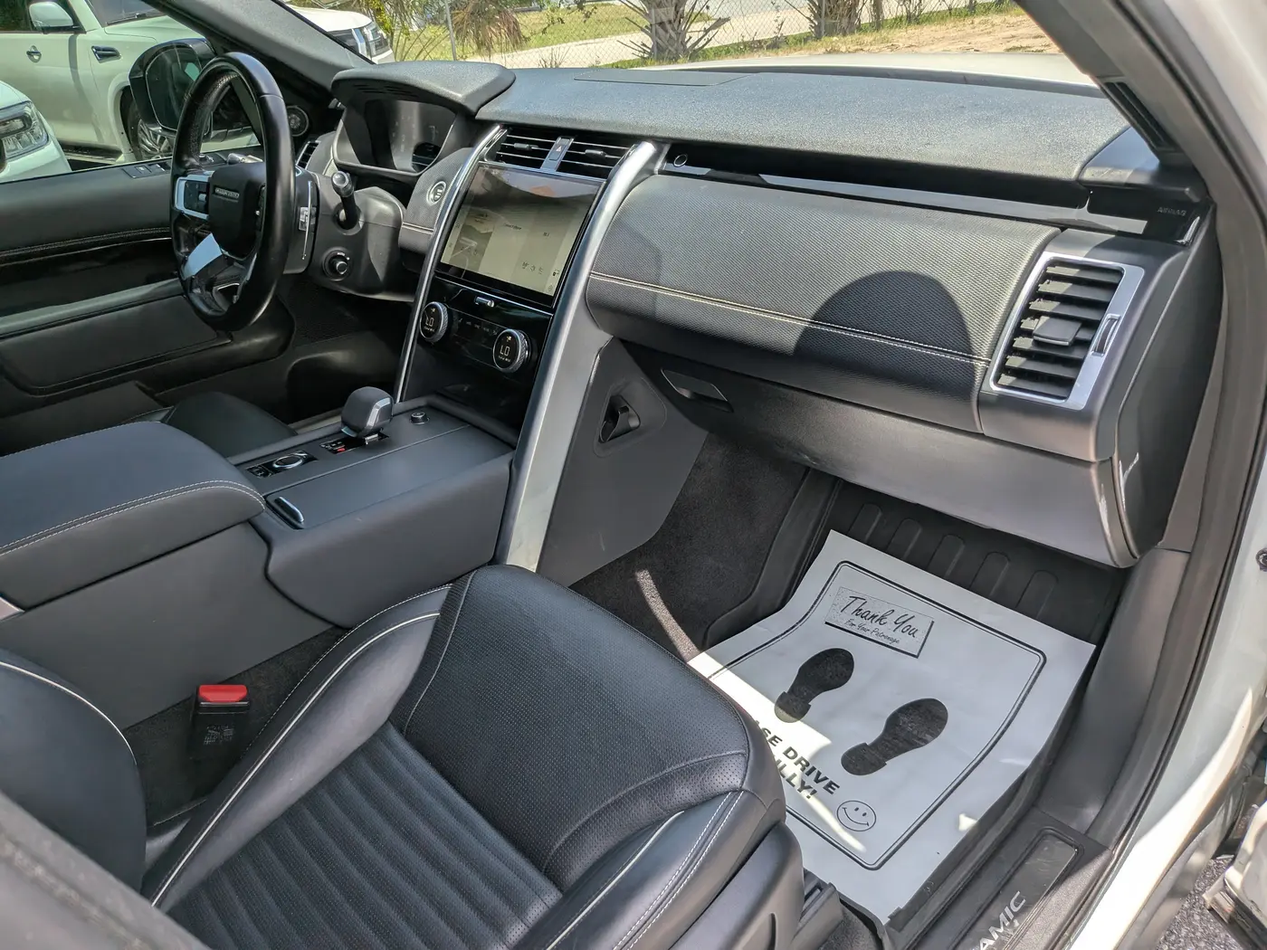 2021 Land Rover Discovery - $25,772