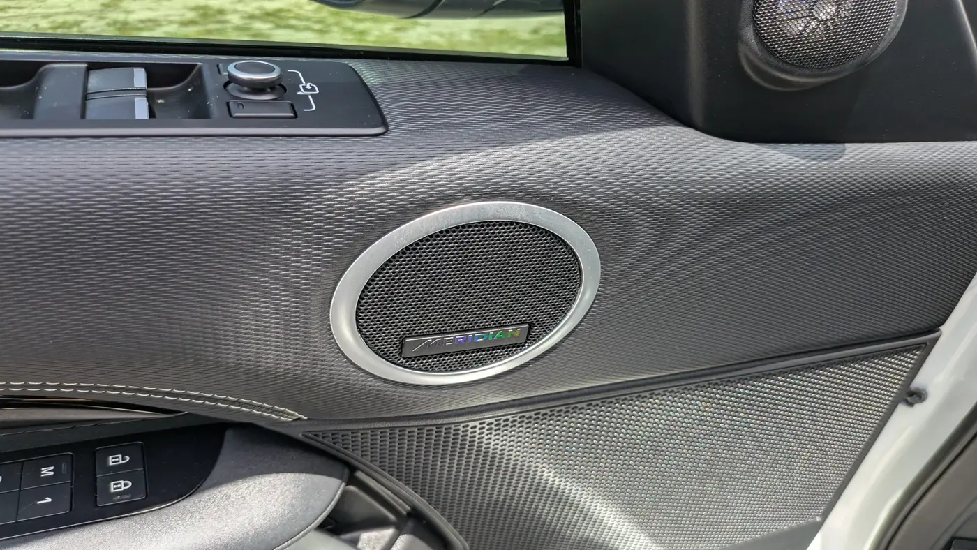 2021 Land Rover Discovery - $25,772