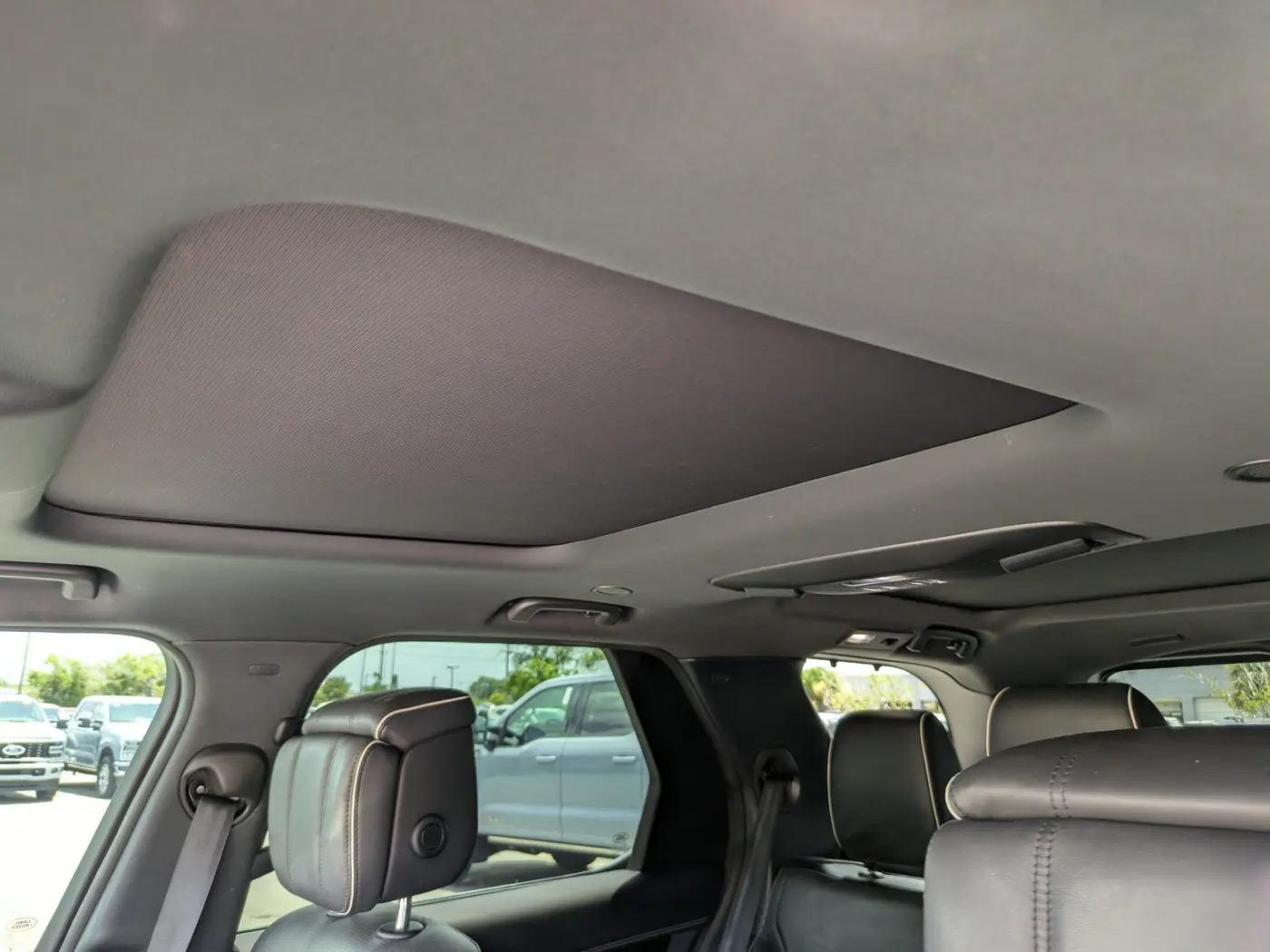 2021 Land Rover Discovery - $25,772